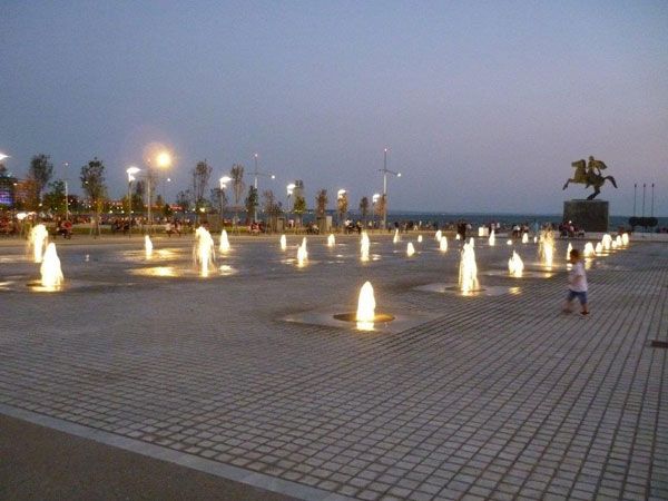 Thessaloniki New Waterfront Creates Spectacular Scenes