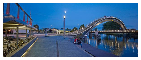 Tram Square Image