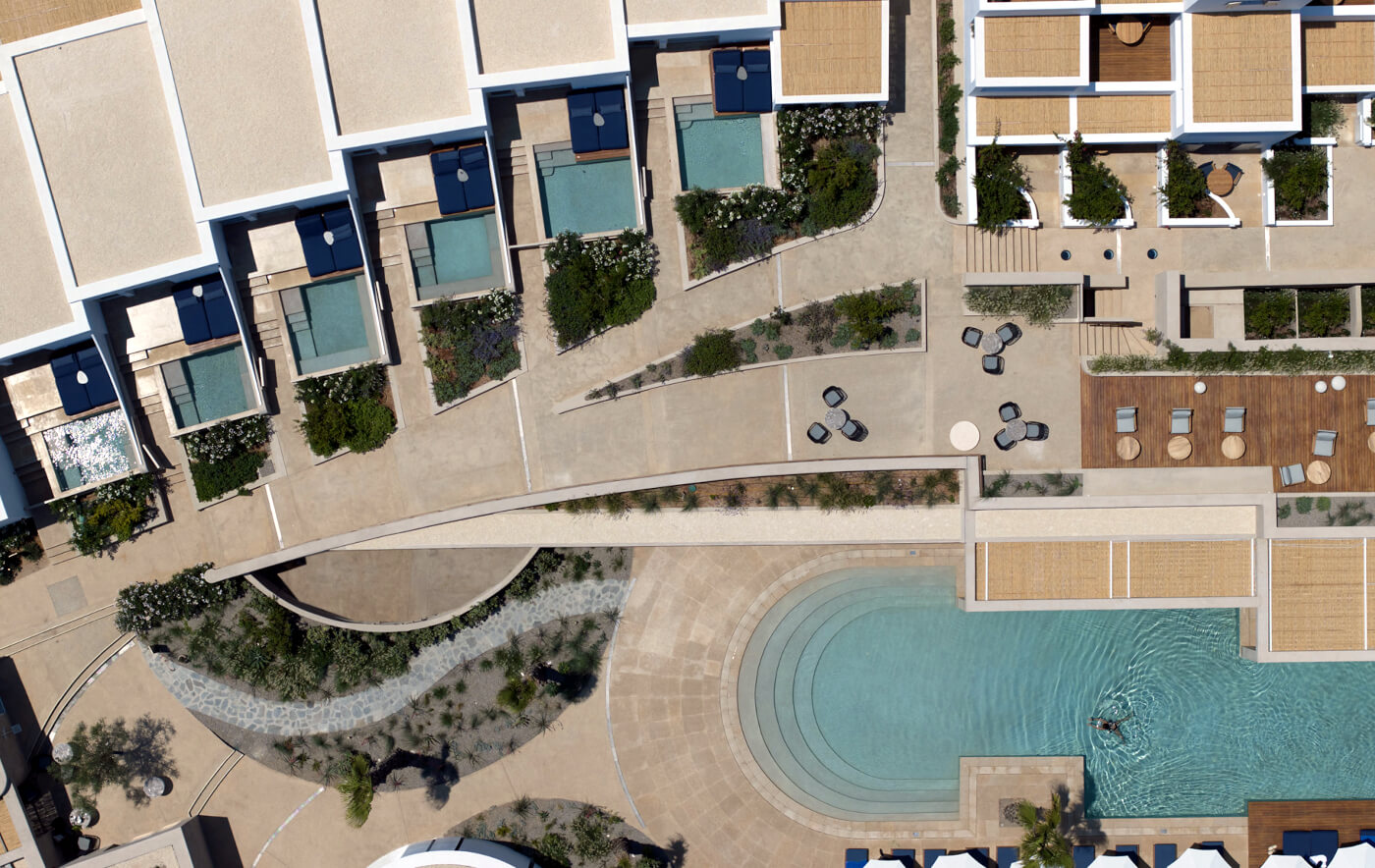Project: Avant Mar Hotel & Suites In Paros - Publication Cover